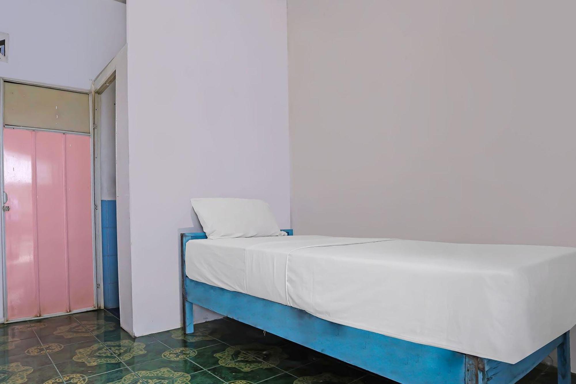 Spot On 92421 City Kost Syariah Pangkal Pinang Esterno foto