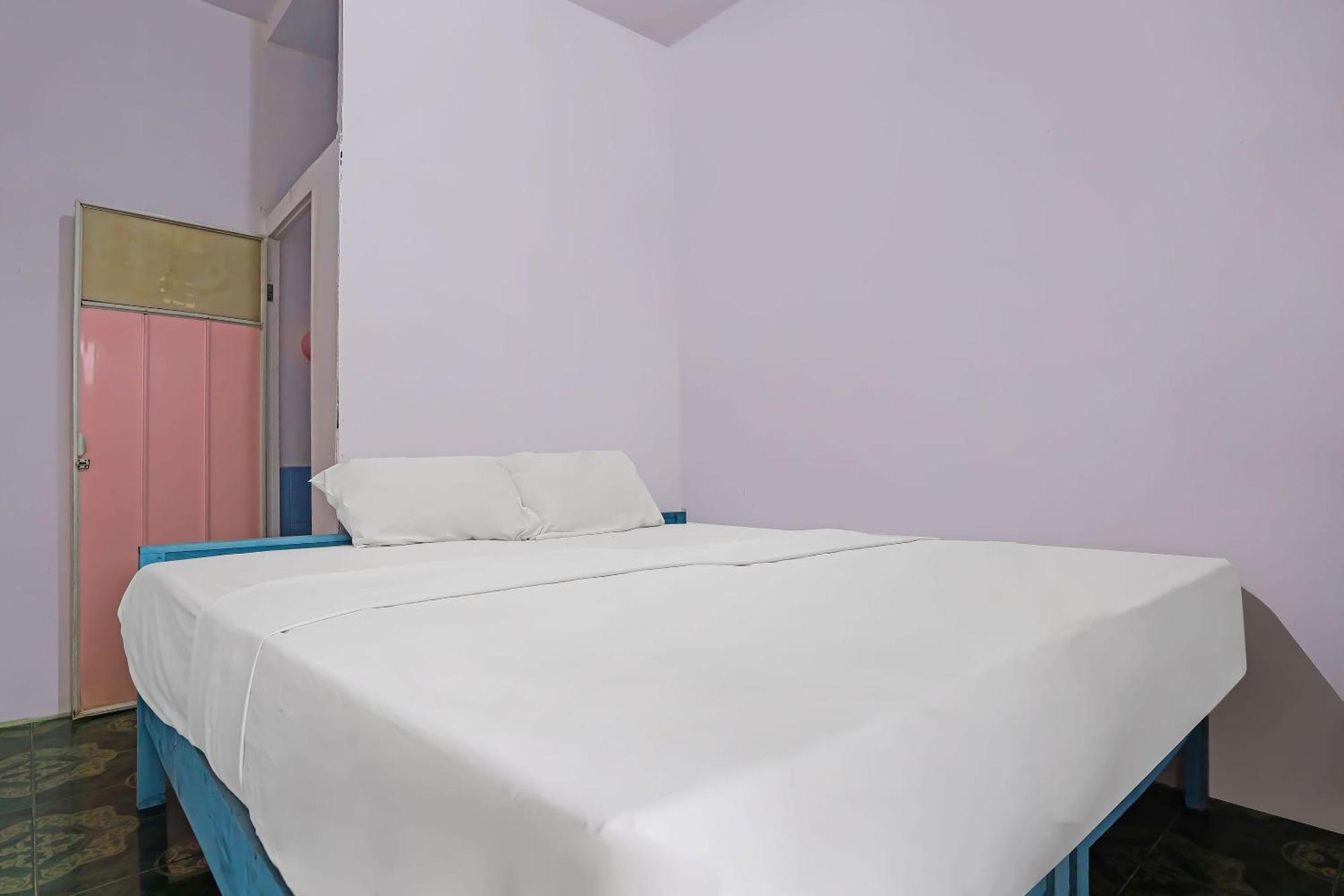 Spot On 92421 City Kost Syariah Pangkal Pinang Esterno foto