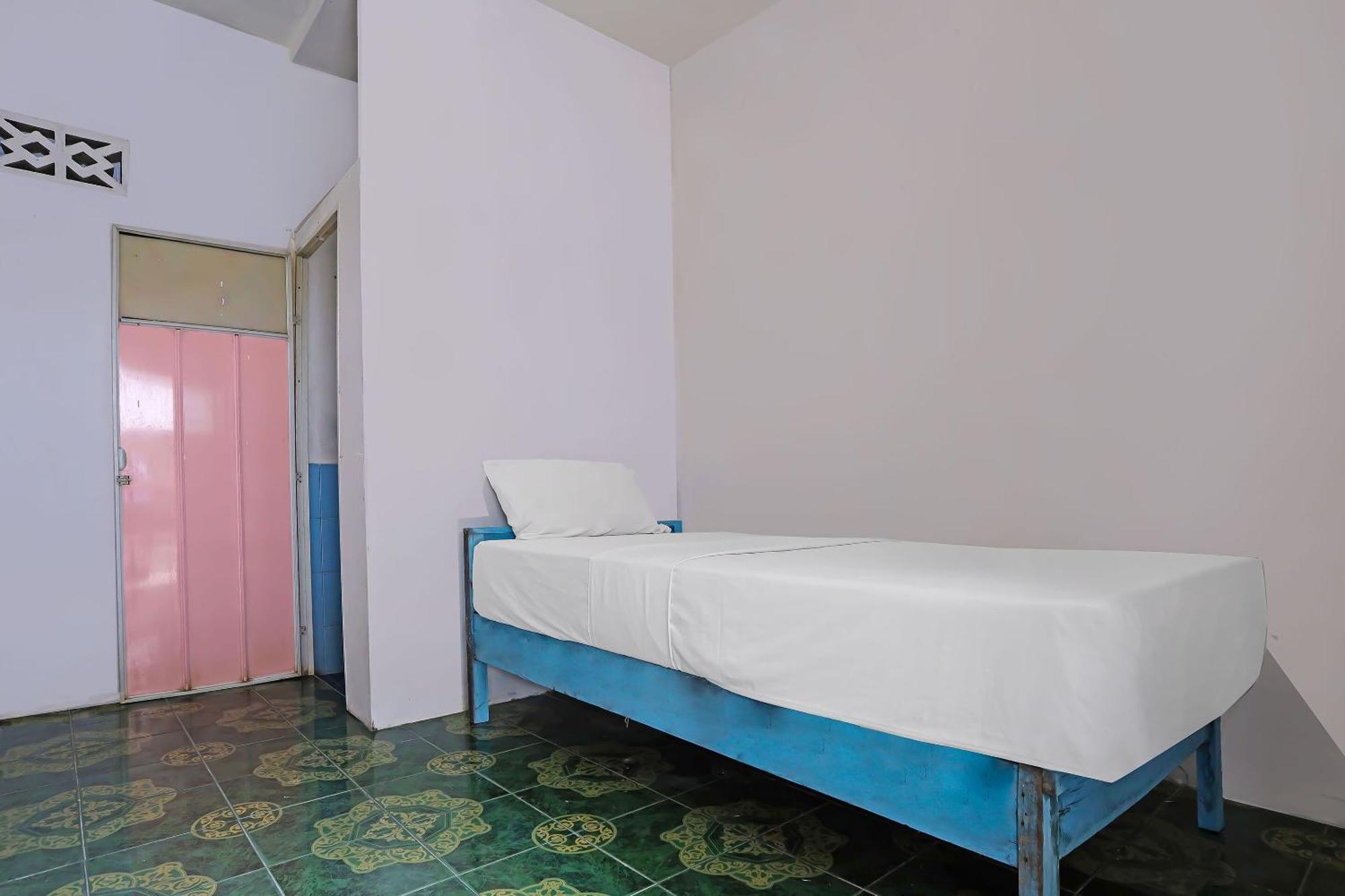 Spot On 92421 City Kost Syariah Pangkal Pinang Esterno foto